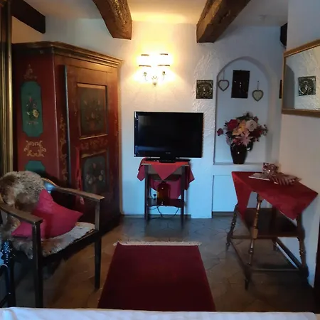 艾尔弗拉恩基斯克葡萄酒馆酒店 招待所 罗滕堡