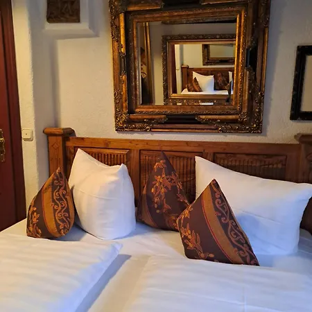 艾尔弗拉恩基斯克葡萄酒馆酒店 3*